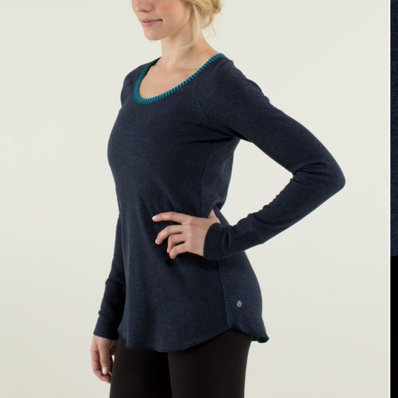 Lululemon Open Your Heart Long Sleeve Heathered Ink / Classic Stripe Reversible - Picture 5 of 16